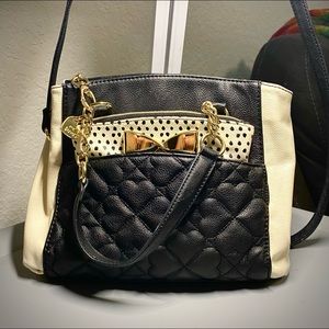 Betsey Johnson crossbody with detachable strap and removable cosmetic bag